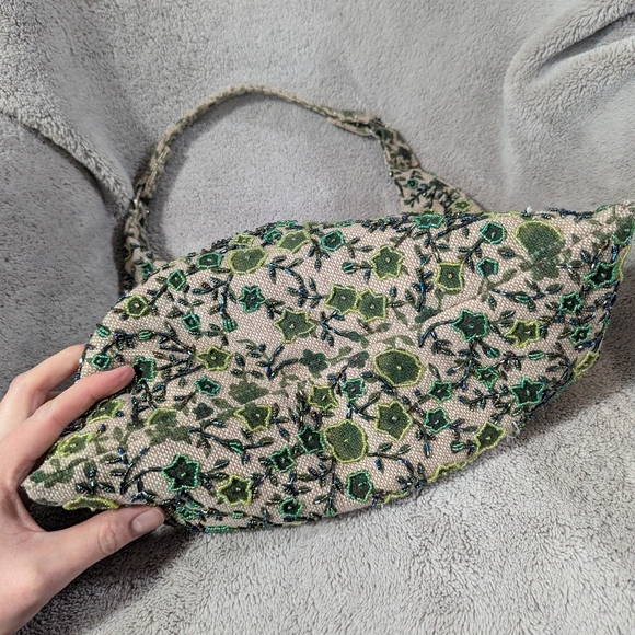 Beautiful Beaded Bag - Picture 3 of 5